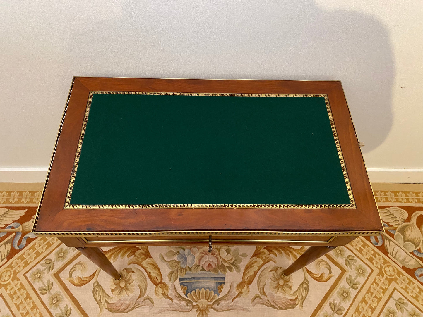 KLEIN BUREAU - SPEELTAFEL