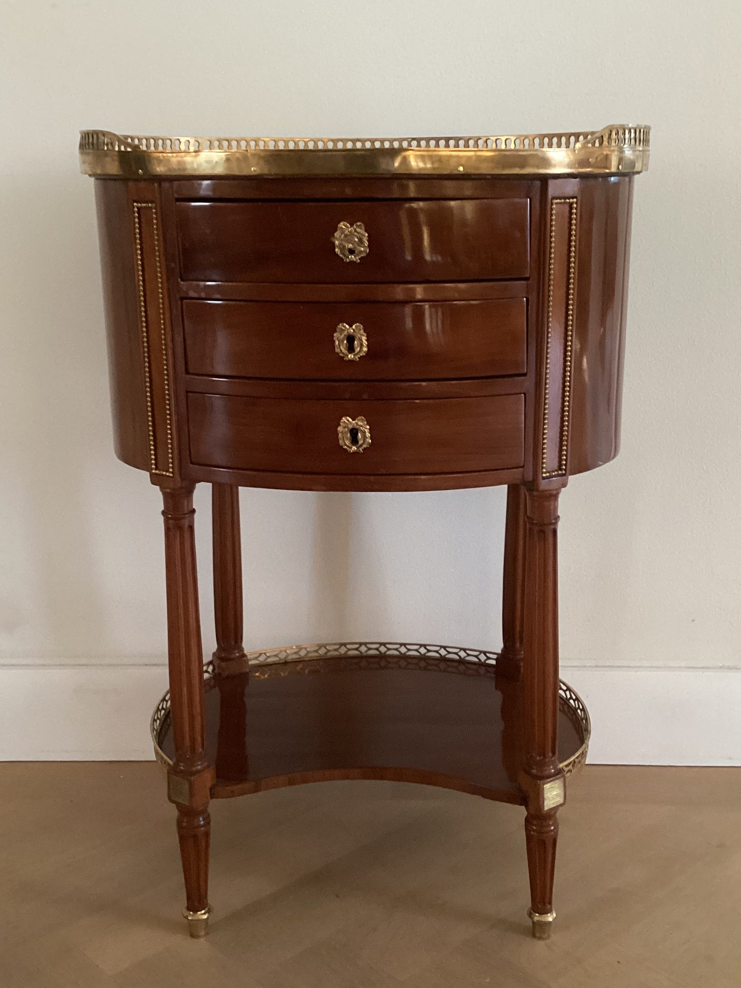 Salontafeltje Louis XVI