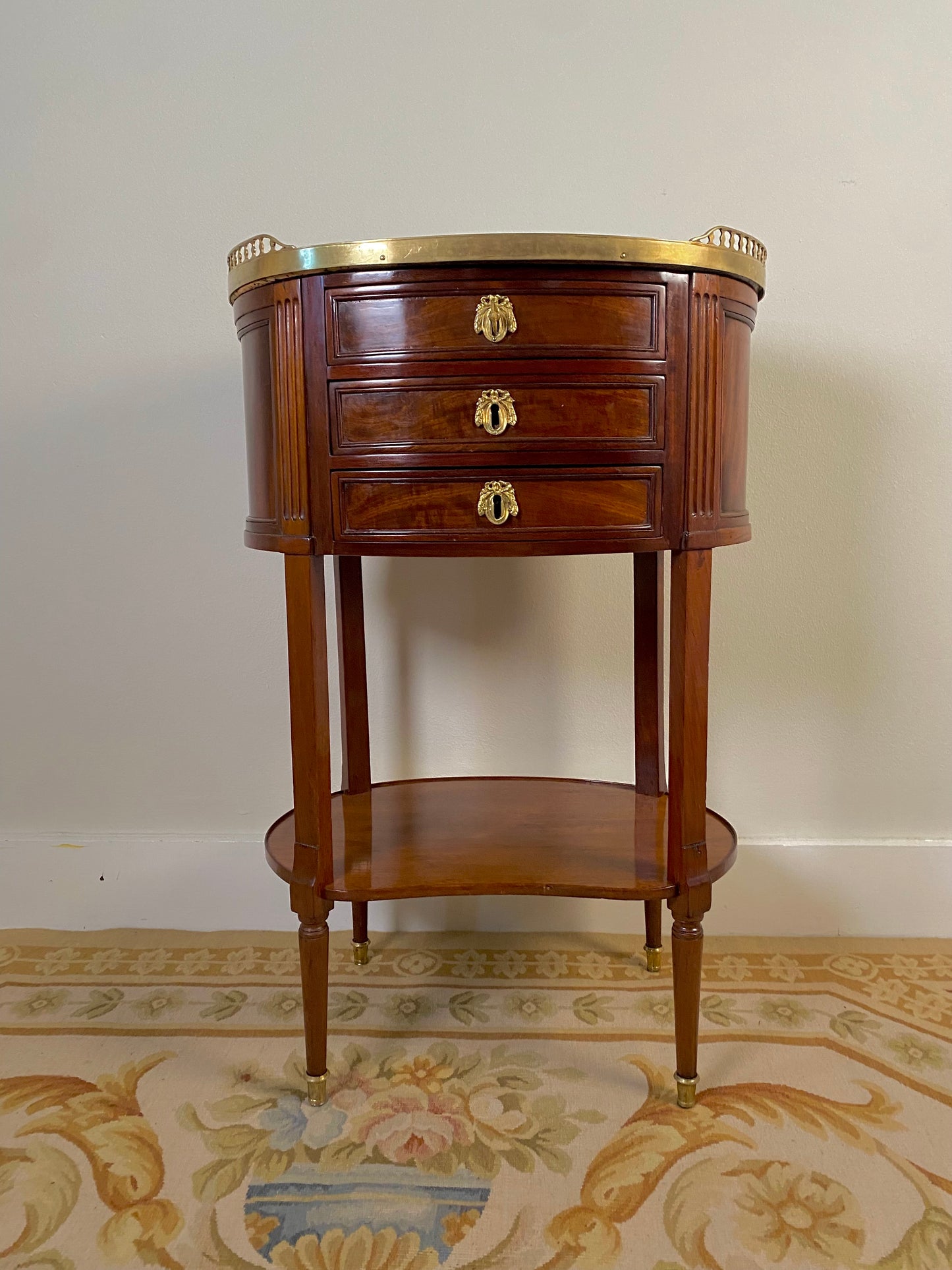 SALONTAFELTJE MAHONIE LOUIS XVI