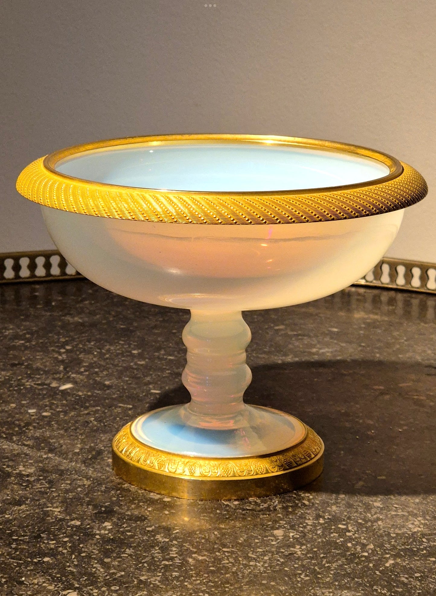 Opaline coupe