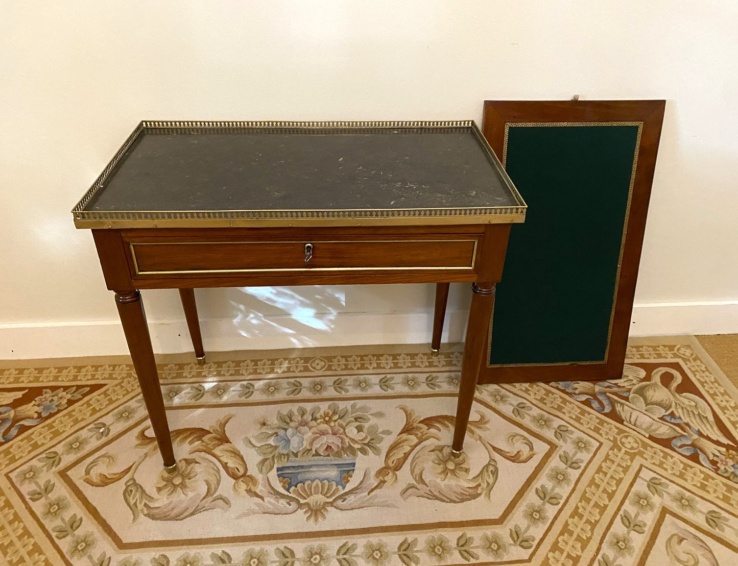 KLEIN BUREAU - SPEELTAFEL