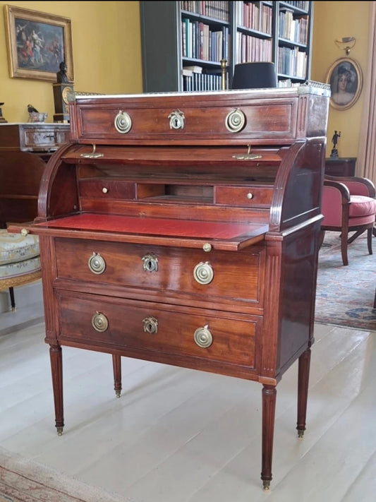 Commode-schrijfbureau