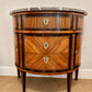 Demi-lune commode