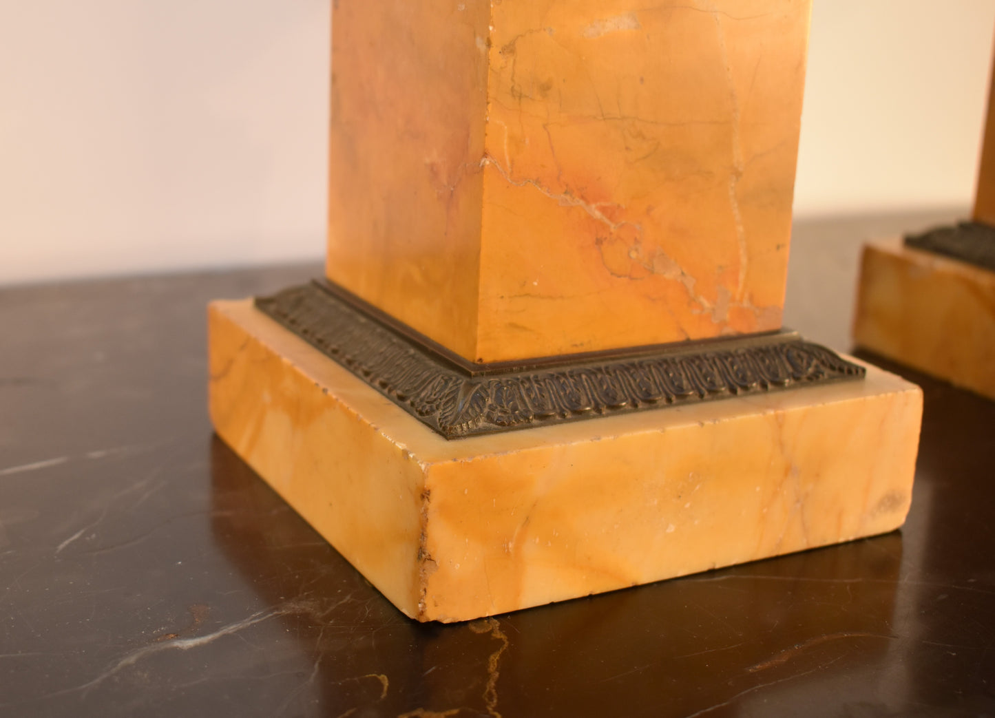 BRONZEN GEPATINEERDE COUPES